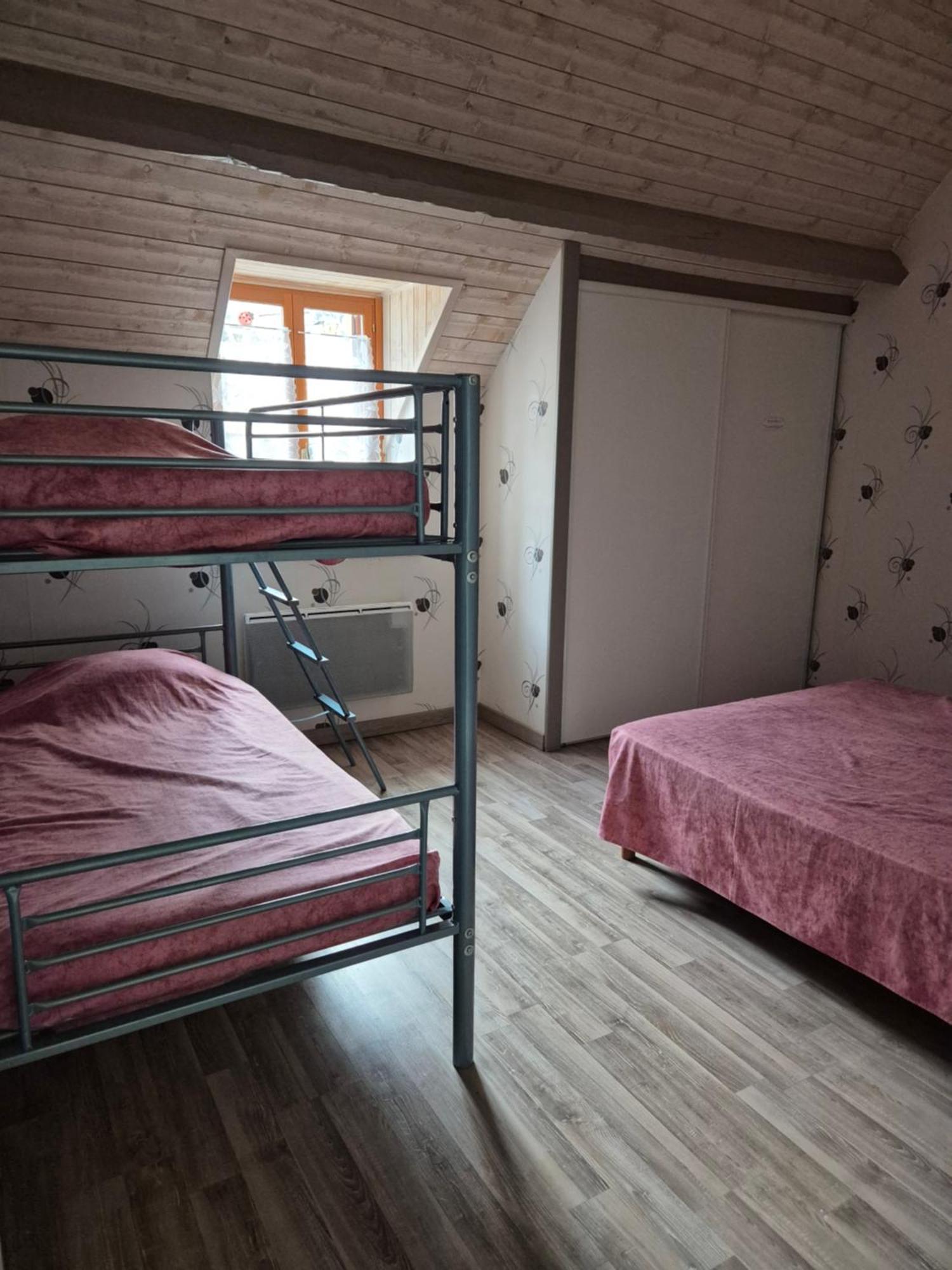 Locations Vacances A La Montagne Sarrancolin Exterior foto